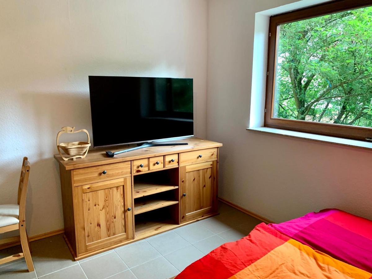 Apartment Monteuerswohnung Am Bauernhofweg In Nahe S-bahnhof Messe Flughafen Lohmar